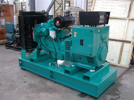 秦州200kw康明斯柴油发电机组图片 秦州200kw康明斯柴油发电机组图片
